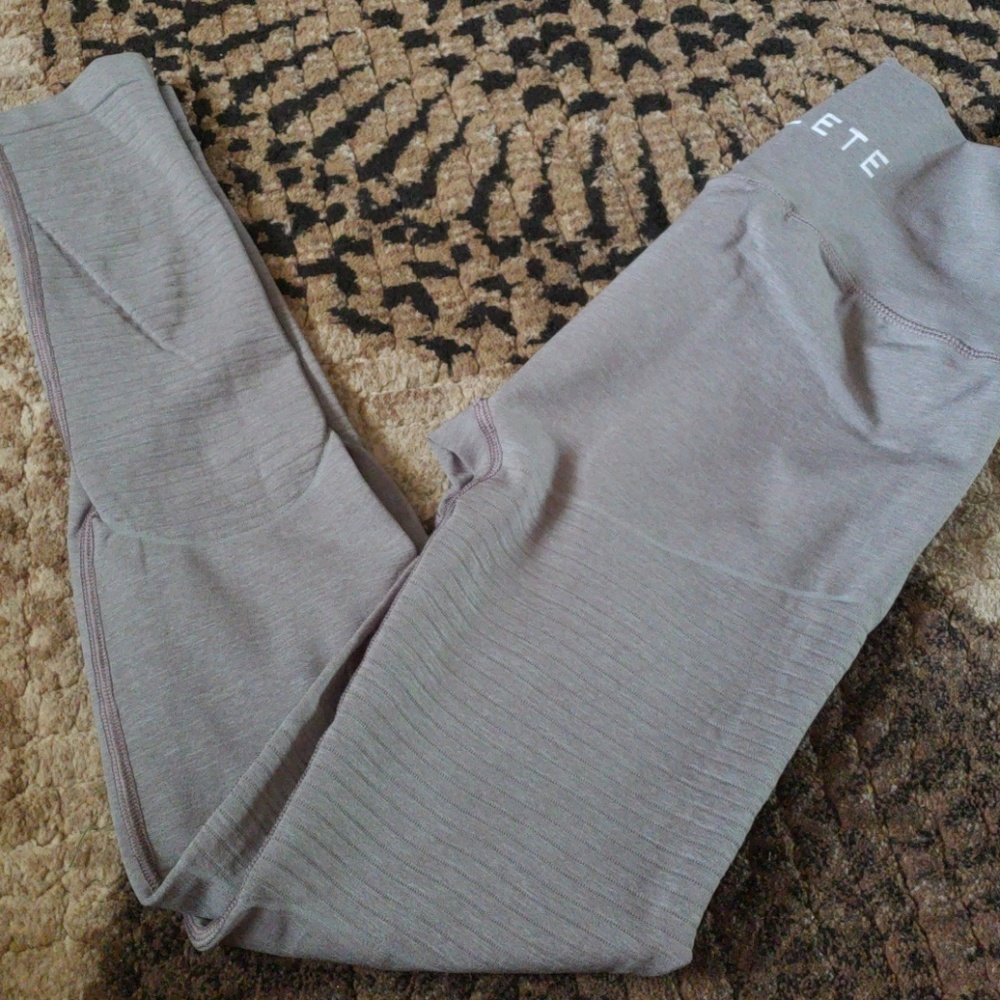 Alphalete Revival leggings V2